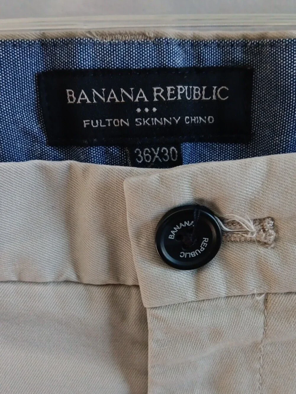 Banana Republic Men's Chinos in Light Beige